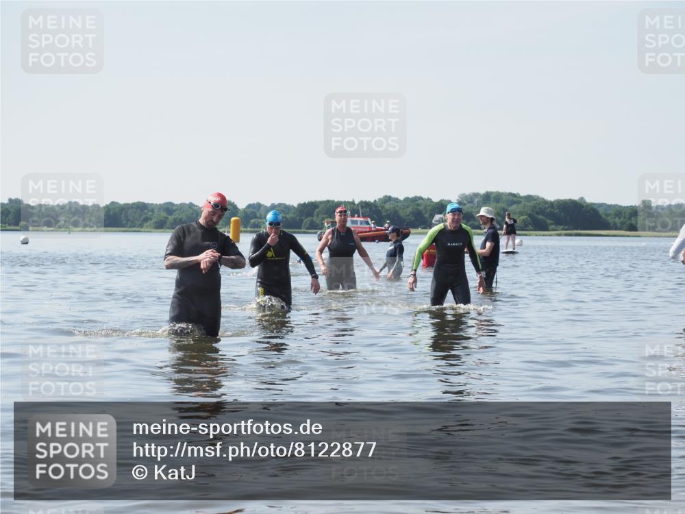 22.06.2025 - Viking Triathlon KatJ http://msf.ph/oto/8122877 22.06.2025 10:52:50 Schwimmen 106, 160, 656 meine-sportfotos.de