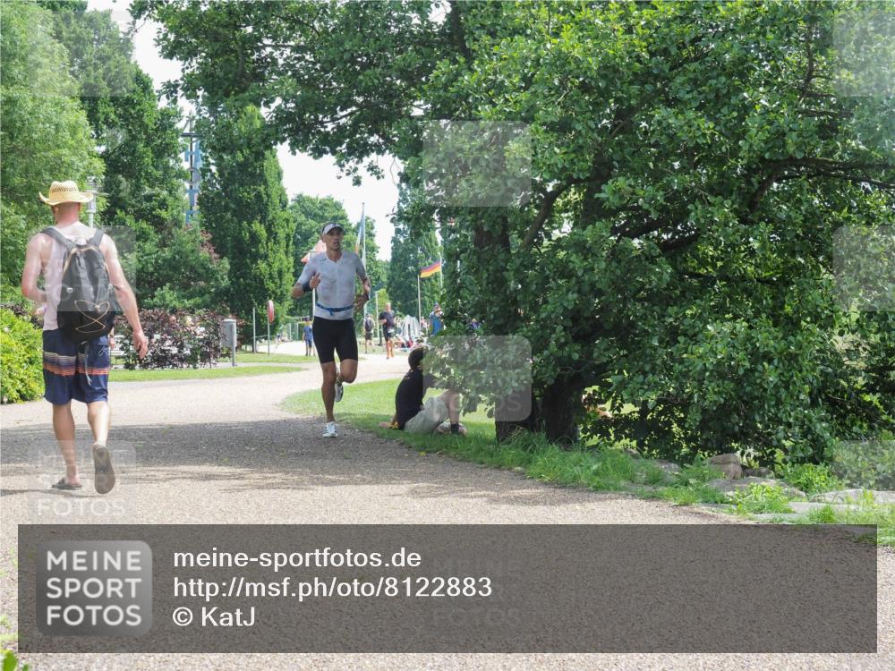 22.06.2025 - Viking Triathlon KatJ http://msf.ph/oto/8122883 22.06.2025 13:03:50 Laufen 555 meine-sportfotos.de