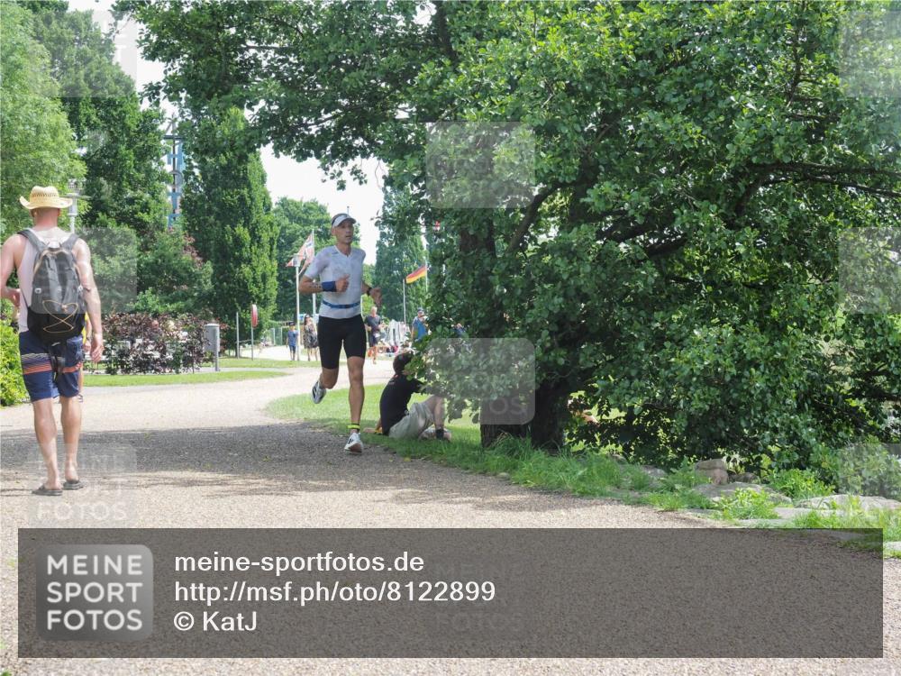 22.06.2025 - Viking Triathlon KatJ http://msf.ph/oto/8122899 22.06.2025 13:03:51 Laufen 555 meine-sportfotos.de