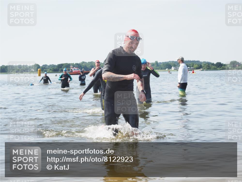 22.06.2025 - Viking Triathlon KatJ http://msf.ph/oto/8122923 22.06.2025 10:52:57 Schwimmen 106, 160, 470, 640, 656 meine-sportfotos.de