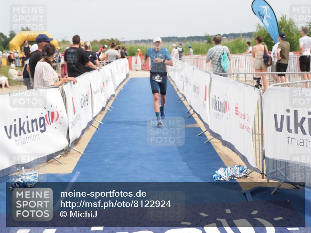 22.06.2025 - Viking Triathlon MichiJ http://msf.ph/oto/8122924 22.06.2025 15:13:54 Ziel 226 meine-sportfotos.de
