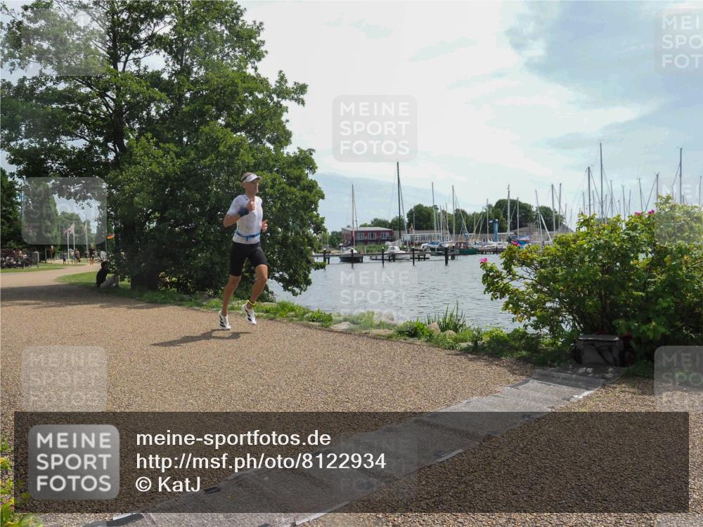 22.06.2025 - Viking Triathlon KatJ http://msf.ph/oto/8122934 22.06.2025 13:03:53 Laufen 555 meine-sportfotos.de