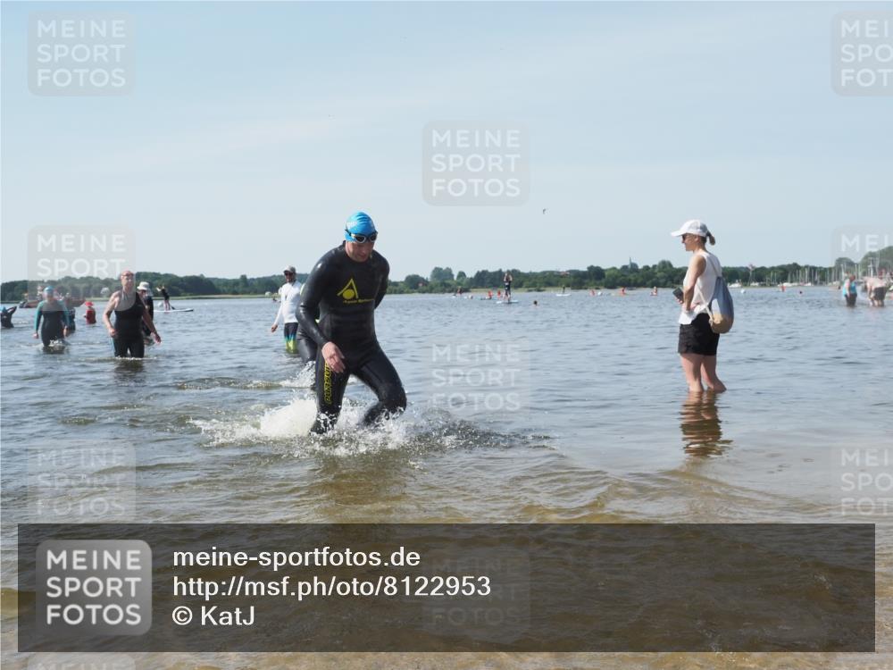 22.06.2025 - Viking Triathlon KatJ http://msf.ph/oto/8122953 22.06.2025 10:53:00 Schwimmen 106, 160, 470, 640, 656 meine-sportfotos.de