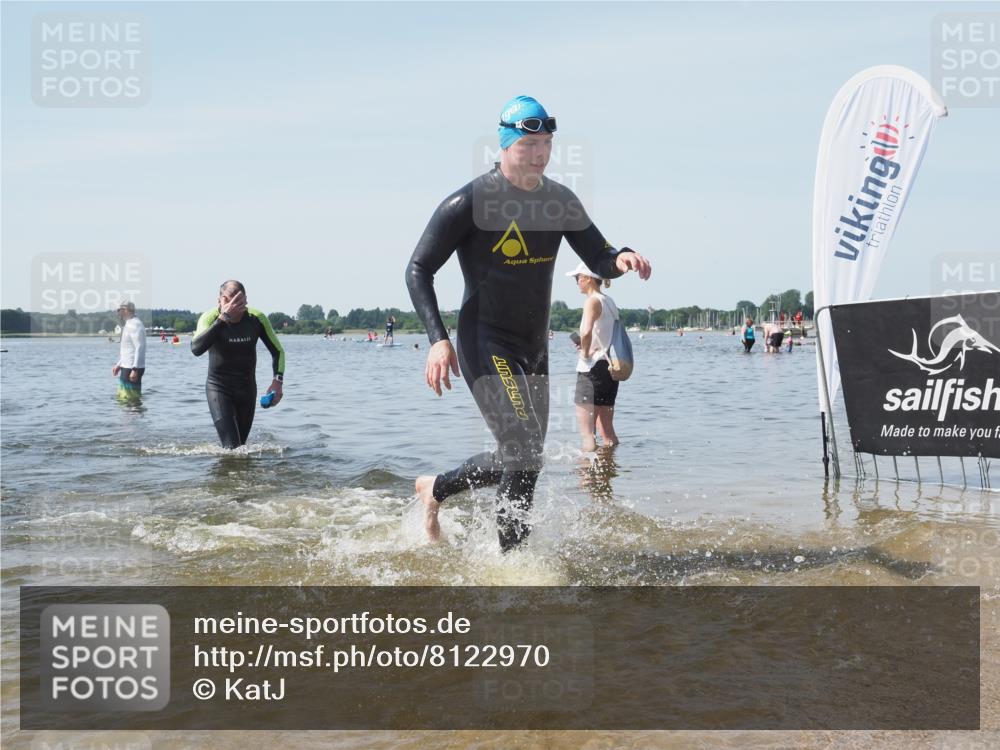 22.06.2025 - Viking Triathlon KatJ http://msf.ph/oto/8122970 22.06.2025 10:53:01 Schwimmen 106, 160, 470, 640, 656 meine-sportfotos.de