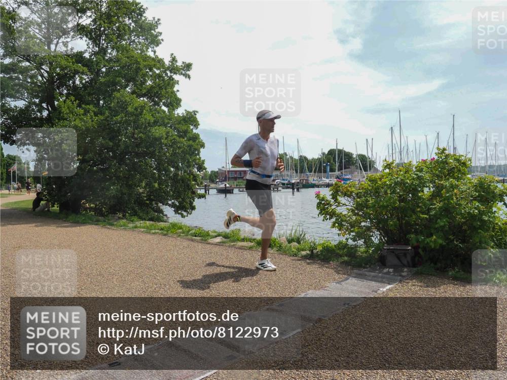 22.06.2025 - Viking Triathlon KatJ http://msf.ph/oto/8122973 22.06.2025 13:03:53 Laufen 555 meine-sportfotos.de