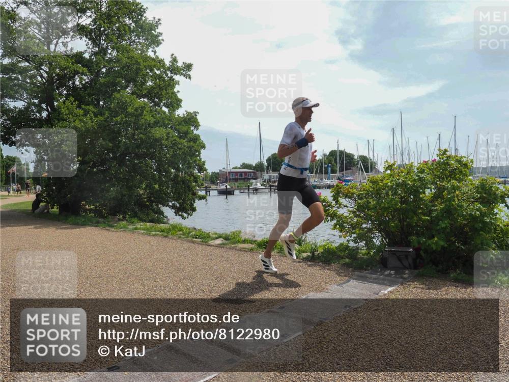 22.06.2025 - Viking Triathlon KatJ http://msf.ph/oto/8122980 22.06.2025 13:03:54 Laufen 555 meine-sportfotos.de