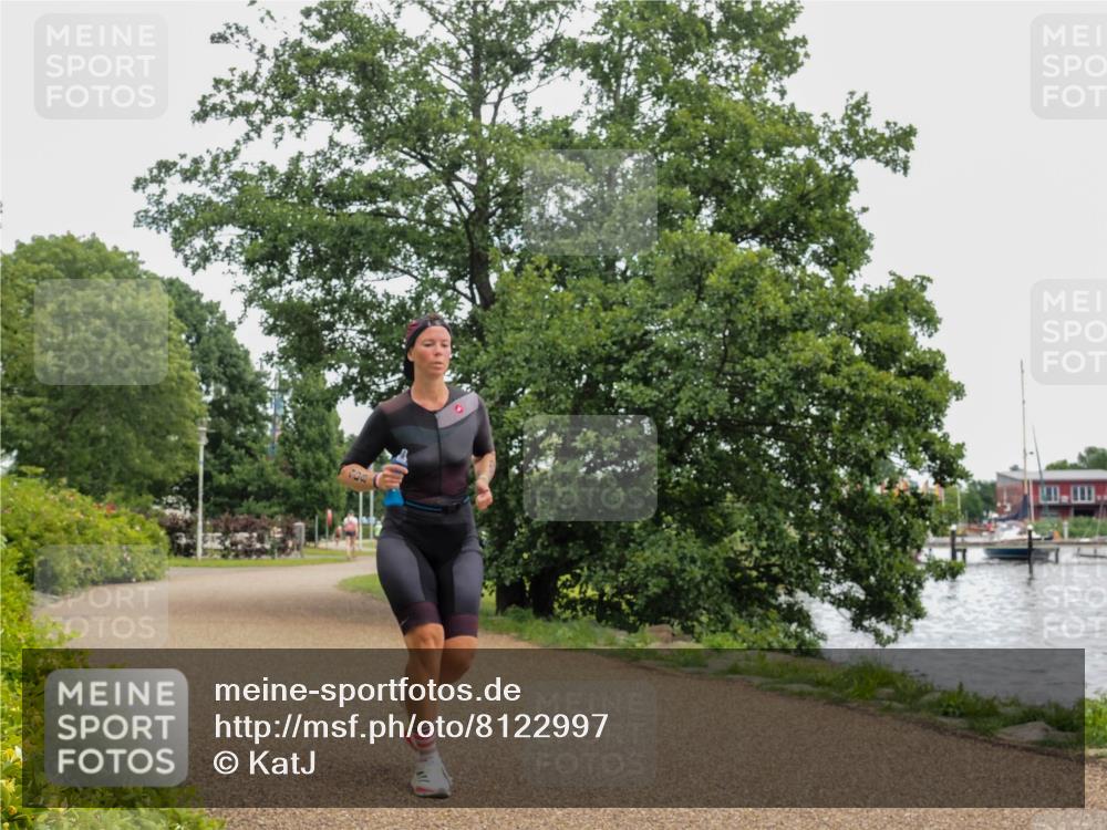 22.06.2025 - Viking Triathlon KatJ http://msf.ph/oto/8122997 22.06.2025 15:18:11 Laufen 408 meine-sportfotos.de