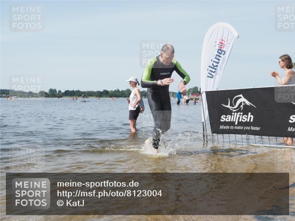 22.06.2025 - Viking Triathlon KatJ http://msf.ph/oto/8123004 22.06.2025 10:53:06 Schwimmen 160, 165, 319, 470, 640 meine-sportfotos.de