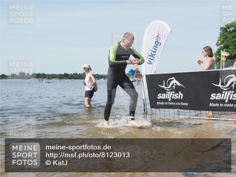 22.06.2025 - Viking Triathlon KatJ http://msf.ph/oto/8123013 22.06.2025 10:53:06 Schwimmen 160, 165, 319, 470, 640 meine-sportfotos.de