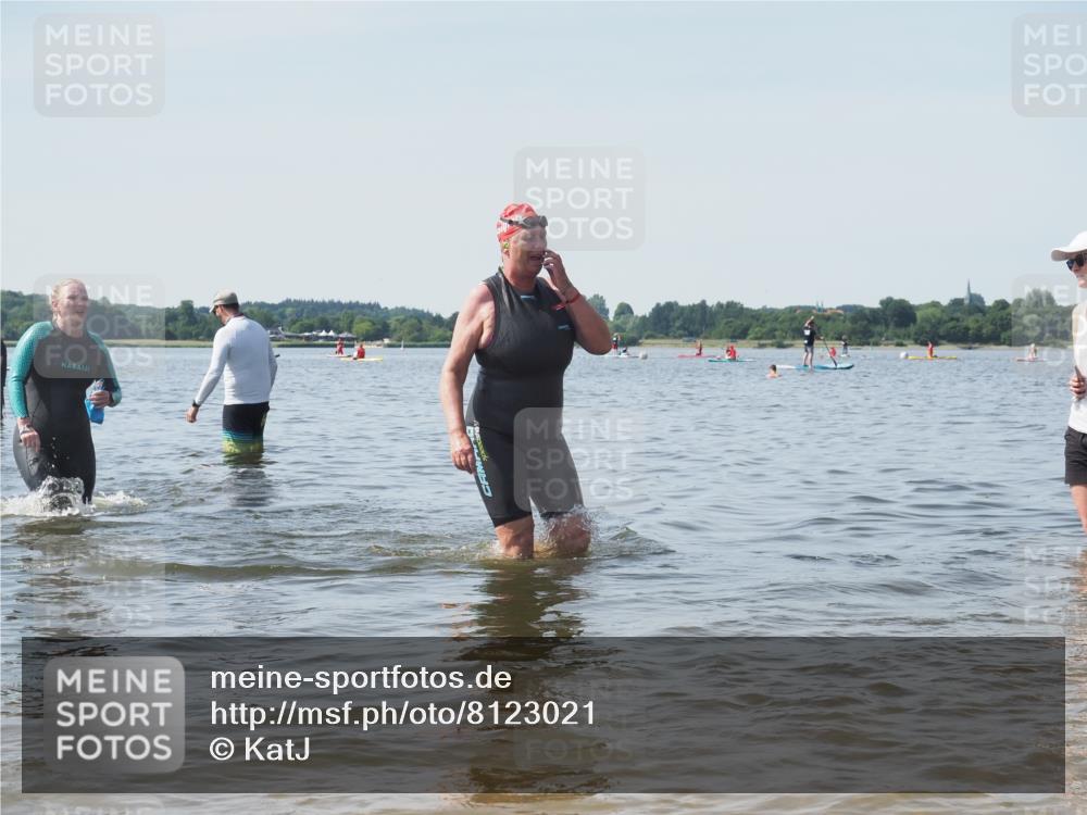 22.06.2025 - Viking Triathlon KatJ http://msf.ph/oto/8123021 22.06.2025 10:53:09 Schwimmen 165, 319, 470, 640 meine-sportfotos.de