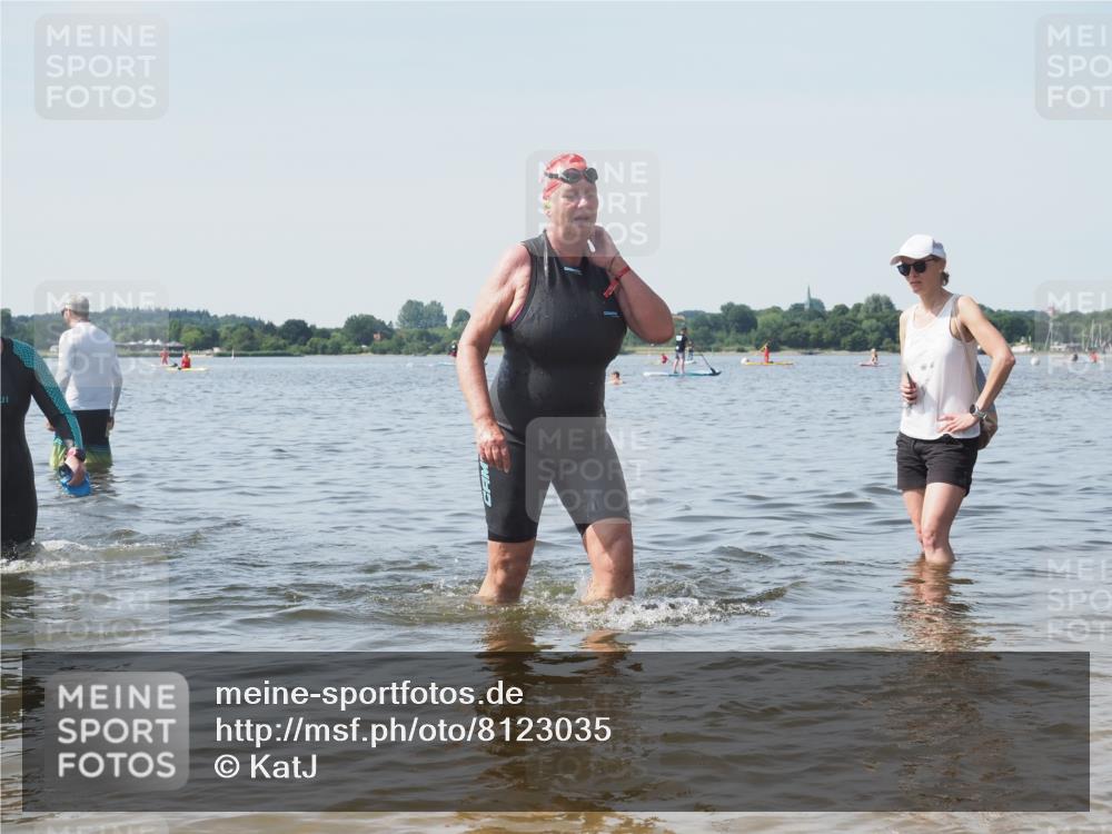 22.06.2025 - Viking Triathlon KatJ http://msf.ph/oto/8123035 22.06.2025 10:53:11 Schwimmen 165, 319, 470, 640 meine-sportfotos.de