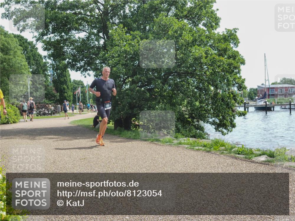 22.06.2025 - Viking Triathlon KatJ http://msf.ph/oto/8123054 22.06.2025 13:04:04 Laufen 288 meine-sportfotos.de
