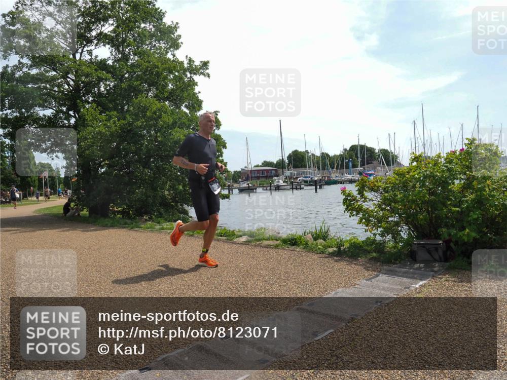 22.06.2025 - Viking Triathlon KatJ http://msf.ph/oto/8123071 22.06.2025 13:04:06 Laufen 288 meine-sportfotos.de