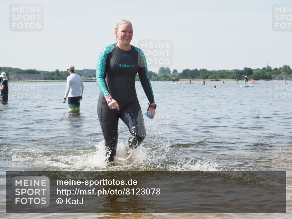 22.06.2025 - Viking Triathlon KatJ http://msf.ph/oto/8123078 22.06.2025 10:53:13 Schwimmen 165, 201, 319, 470, 640 meine-sportfotos.de