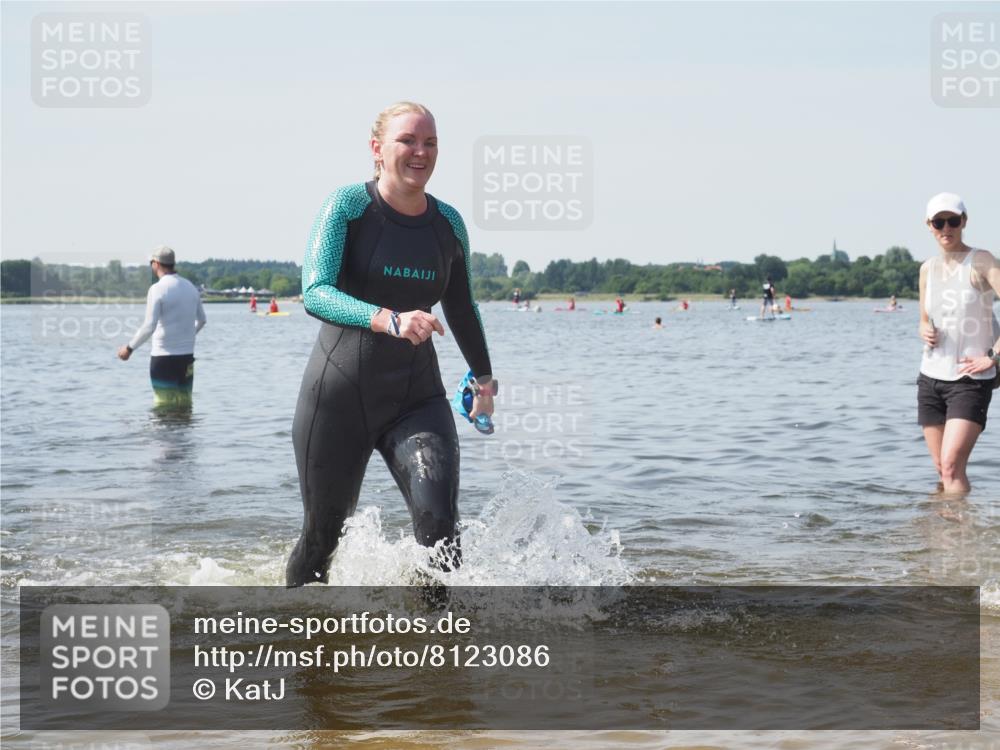 22.06.2025 - Viking Triathlon KatJ http://msf.ph/oto/8123086 22.06.2025 10:53:14 Schwimmen 165, 201, 319, 470, 640 meine-sportfotos.de