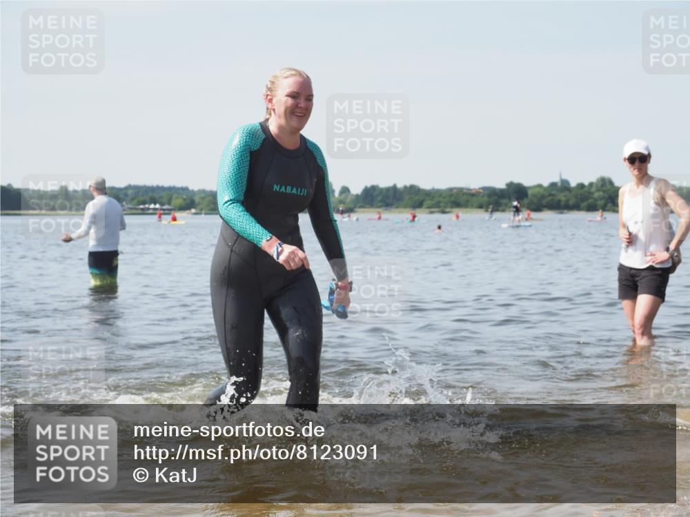 22.06.2025 - Viking Triathlon KatJ http://msf.ph/oto/8123091 22.06.2025 10:53:14 Schwimmen 165, 201, 319, 470, 640 meine-sportfotos.de