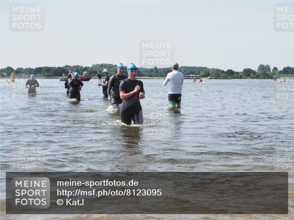 22.06.2025 - Viking Triathlon KatJ http://msf.ph/oto/8123095 22.06.2025 10:53:16 Schwimmen 165, 201, 319, 470, 640 meine-sportfotos.de