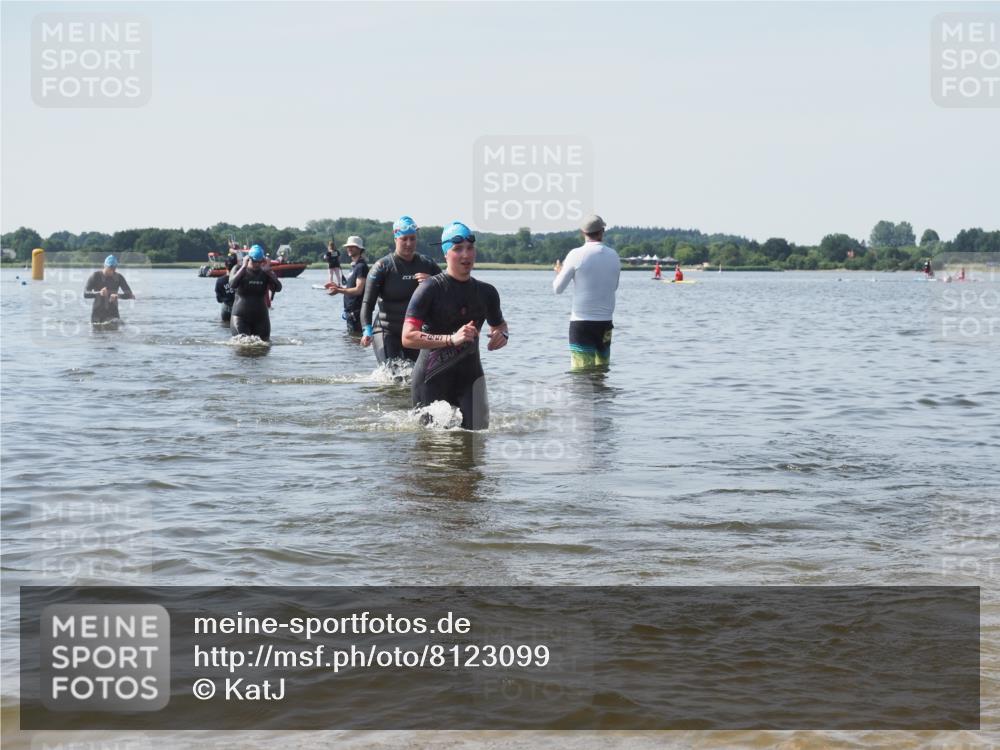 22.06.2025 - Viking Triathlon KatJ http://msf.ph/oto/8123099 22.06.2025 10:53:16 Schwimmen 165, 201, 319, 470, 640 meine-sportfotos.de