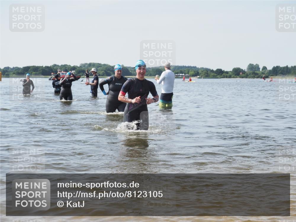 22.06.2025 - Viking Triathlon KatJ http://msf.ph/oto/8123105 22.06.2025 10:53:17 Schwimmen 165, 201, 241, 319, 470, 640 meine-sportfotos.de