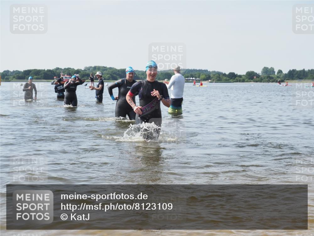 22.06.2025 - Viking Triathlon KatJ http://msf.ph/oto/8123109 22.06.2025 10:53:17 Schwimmen 165, 201, 241, 319, 470, 640 meine-sportfotos.de