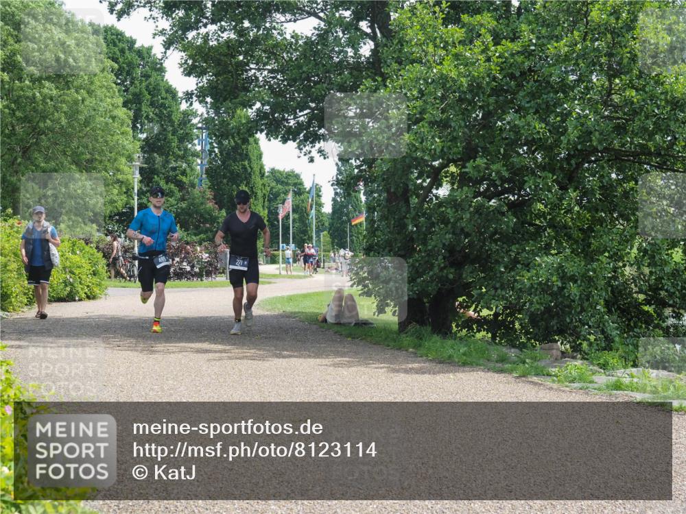 22.06.2025 - Viking Triathlon KatJ http://msf.ph/oto/8123114 22.06.2025 13:04:18 Laufen 271, 486 meine-sportfotos.de