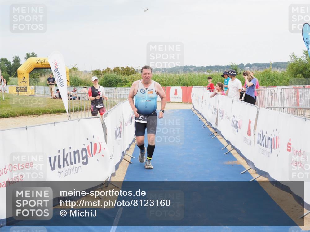 22.06.2025 - Viking Triathlon MichiJ http://msf.ph/oto/8123160 22.06.2025 17:07:37 Ziel 471 meine-sportfotos.de