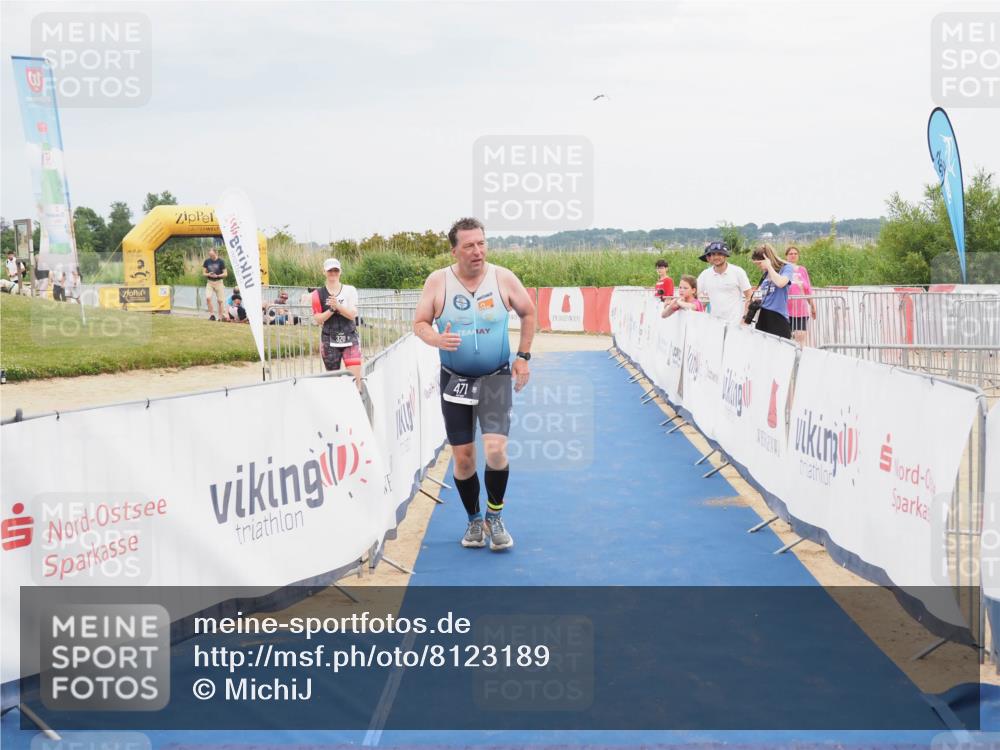 22.06.2025 - Viking Triathlon MichiJ http://msf.ph/oto/8123189 22.06.2025 17:07:38 Ziel 471 meine-sportfotos.de