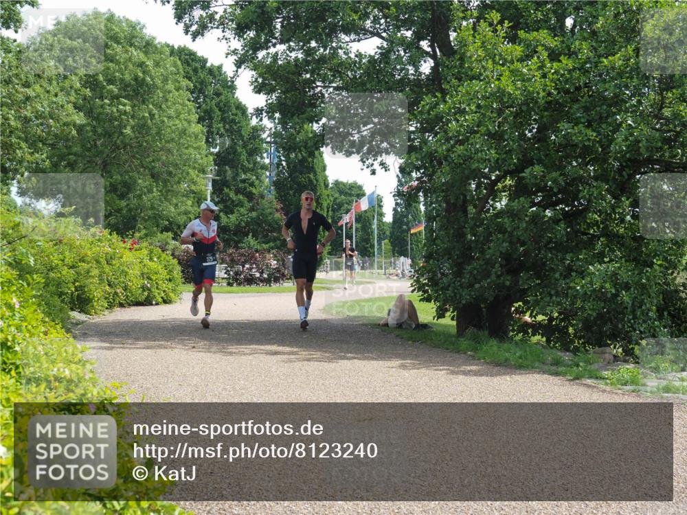 22.06.2025 - Viking Triathlon KatJ http://msf.ph/oto/8123240 22.06.2025 13:04:32 Laufen 229, 329 meine-sportfotos.de