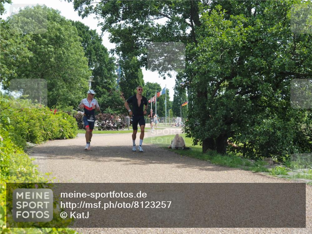 22.06.2025 - Viking Triathlon KatJ http://msf.ph/oto/8123257 22.06.2025 13:04:33 Laufen 229, 329 meine-sportfotos.de
