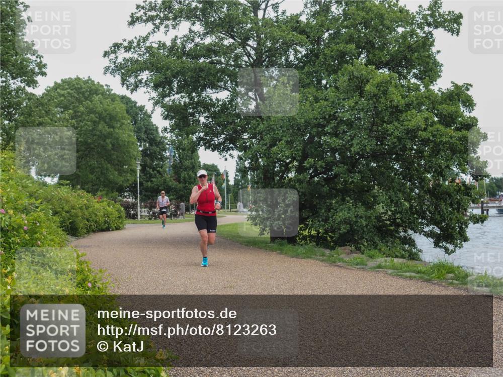 22.06.2025 - Viking Triathlon KatJ http://msf.ph/oto/8123263 22.06.2025 15:18:46 Laufen 336 meine-sportfotos.de