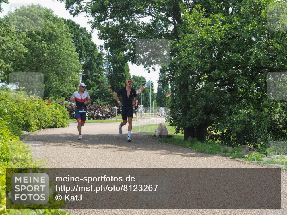 22.06.2025 - Viking Triathlon KatJ http://msf.ph/oto/8123267 22.06.2025 13:04:33 Laufen 229, 329 meine-sportfotos.de