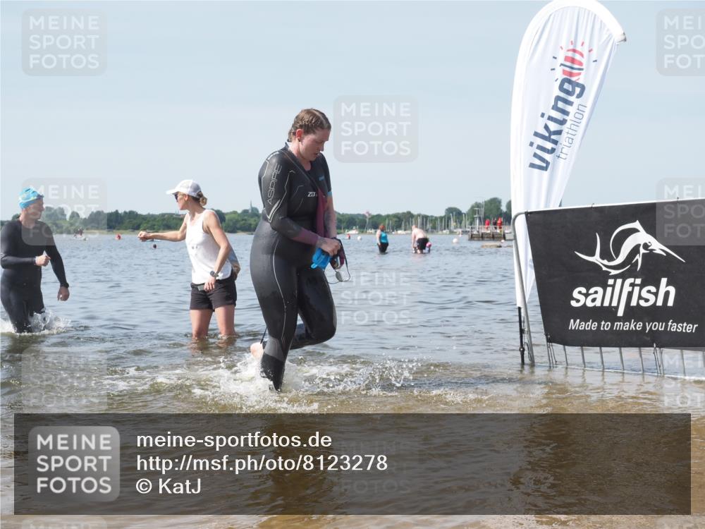 22.06.2025 - Viking Triathlon KatJ http://msf.ph/oto/8123278 22.06.2025 10:53:31 Schwimmen 201, 241 meine-sportfotos.de