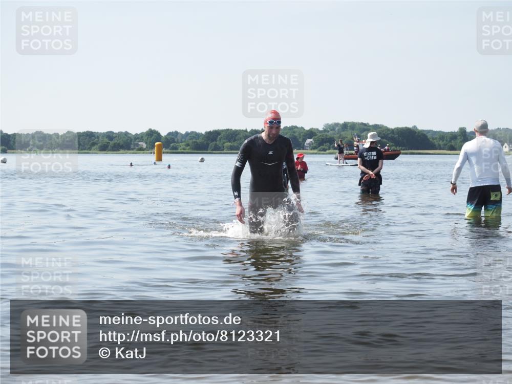 22.06.2025 - Viking Triathlon KatJ http://msf.ph/oto/8123321 22.06.2025 10:53:53 Schwimmen 634 meine-sportfotos.de
