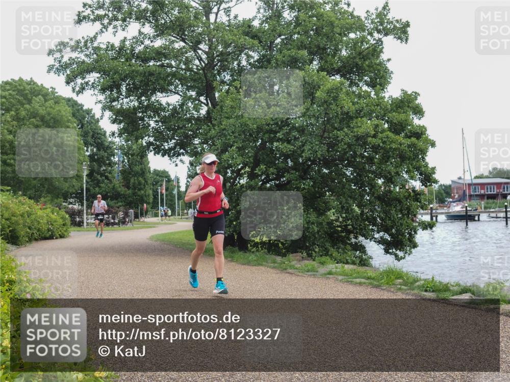 22.06.2025 - Viking Triathlon KatJ http://msf.ph/oto/8123327 22.06.2025 15:18:47 Laufen 336 meine-sportfotos.de