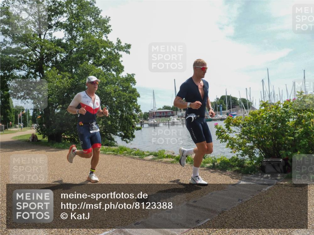 22.06.2025 - Viking Triathlon KatJ http://msf.ph/oto/8123388 22.06.2025 13:04:36 Laufen 229, 329 meine-sportfotos.de