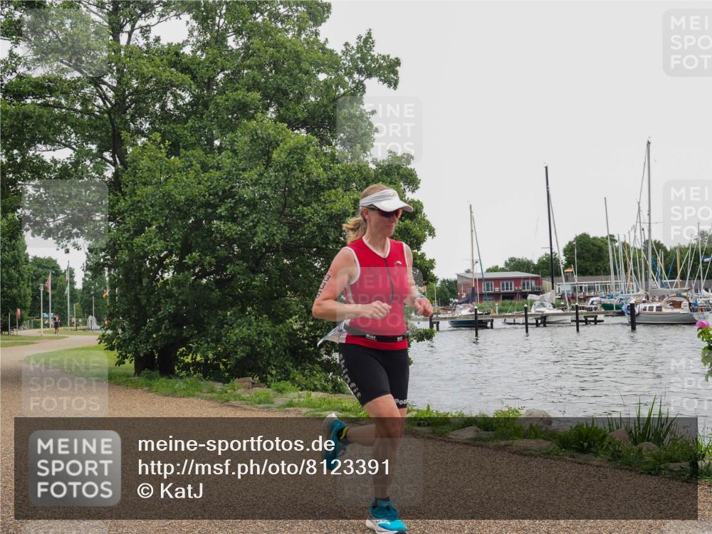 22.06.2025 - Viking Triathlon KatJ http://msf.ph/oto/8123391 22.06.2025 15:18:48 Laufen 336 meine-sportfotos.de