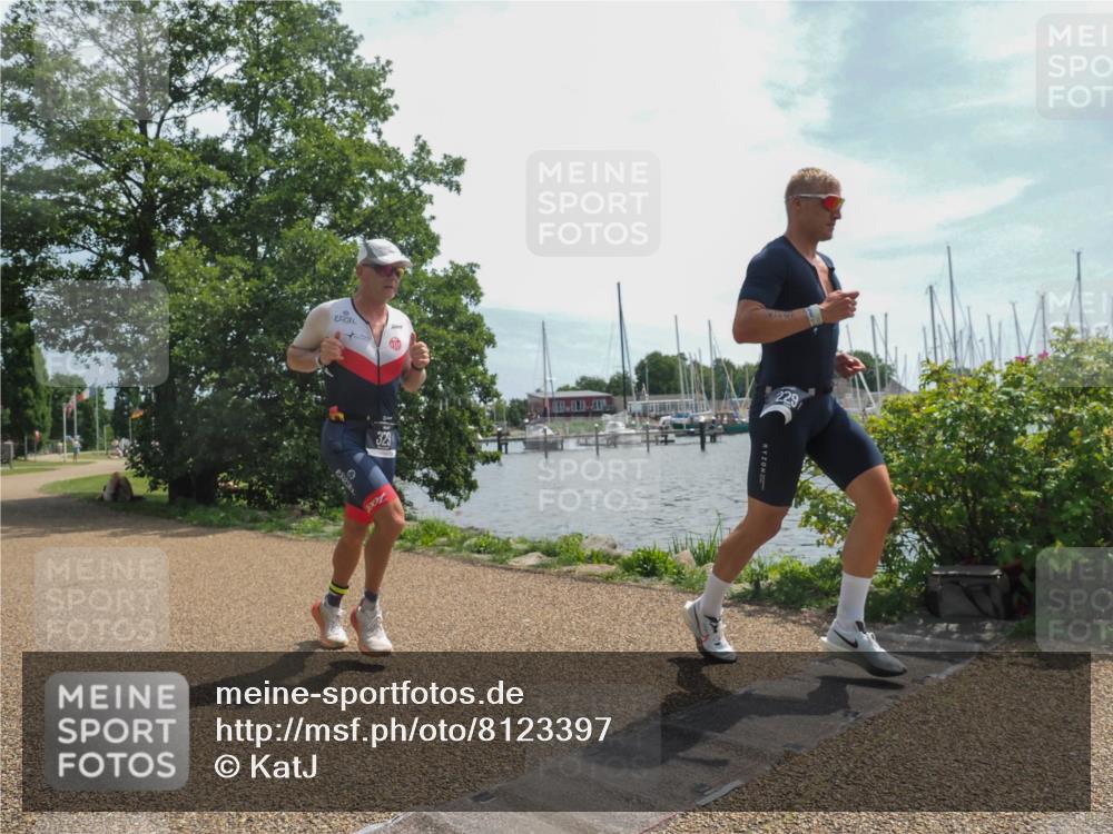 22.06.2025 - Viking Triathlon KatJ http://msf.ph/oto/8123397 22.06.2025 13:04:36 Laufen 229, 329 meine-sportfotos.de