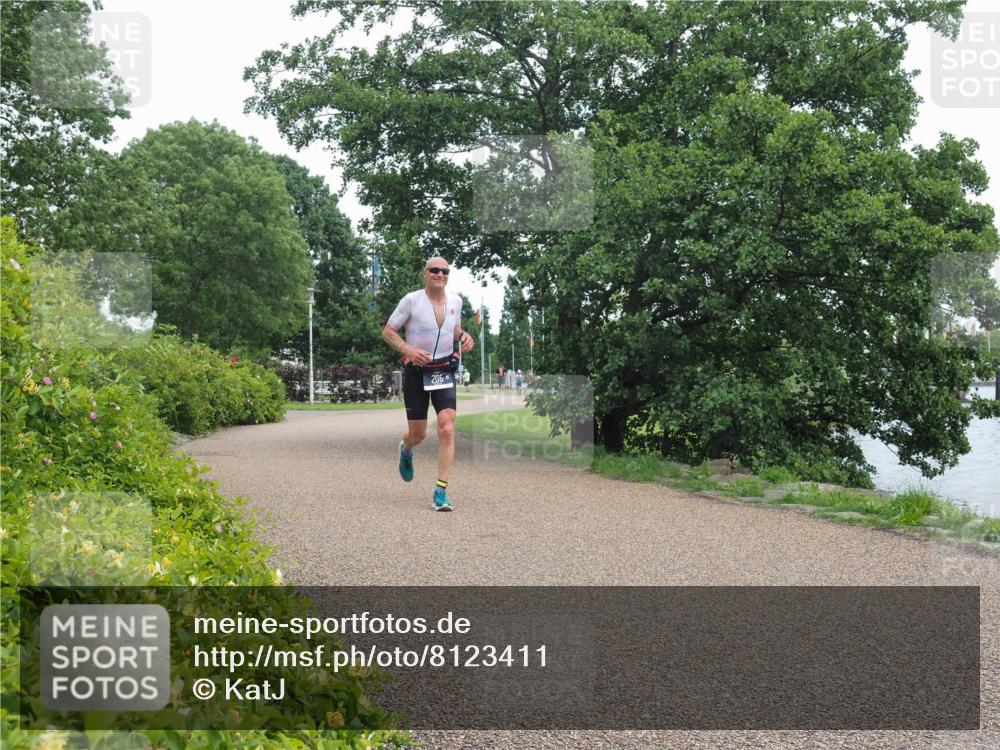 22.06.2025 - Viking Triathlon KatJ http://msf.ph/oto/8123411 22.06.2025 15:18:53 Laufen 205 meine-sportfotos.de