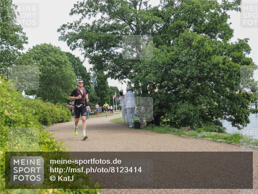 22.06.2025 - Viking Triathlon KatJ http://msf.ph/oto/8123414 22.06.2025 13:37:27 Laufen 238 meine-sportfotos.de