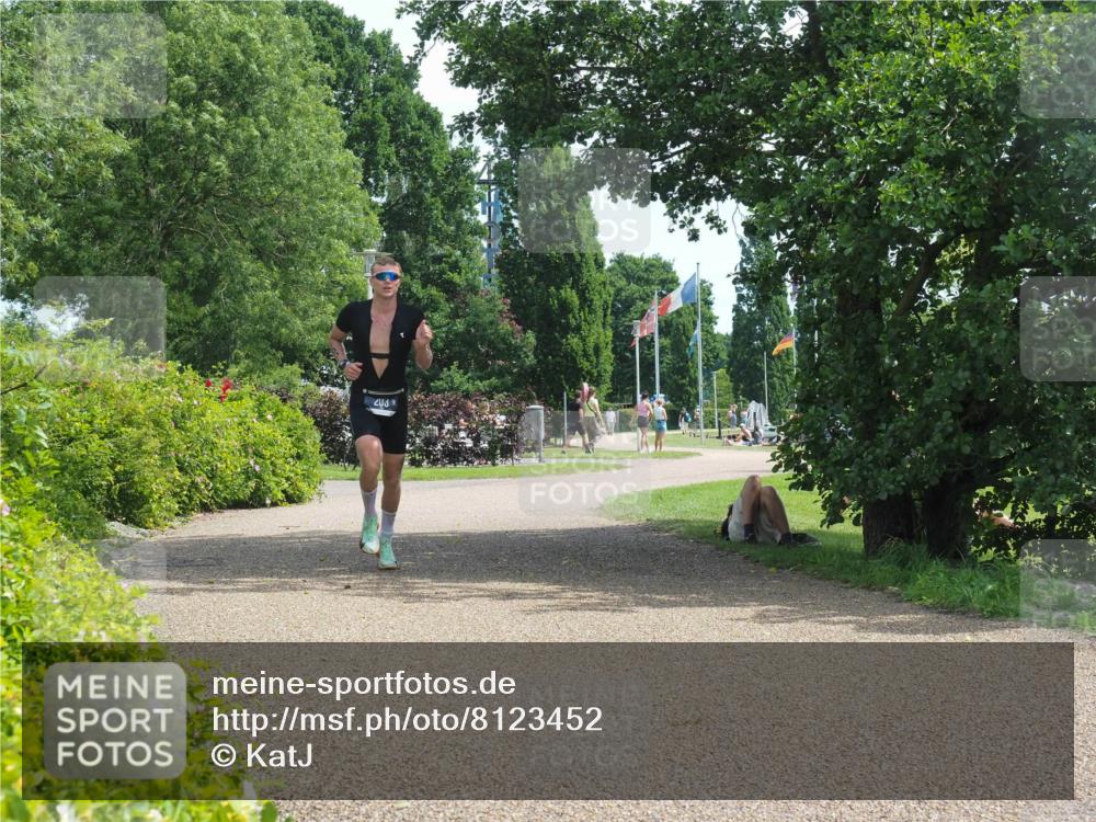 22.06.2025 - Viking Triathlon KatJ http://msf.ph/oto/8123452 22.06.2025 13:04:41 Laufen 203 meine-sportfotos.de
