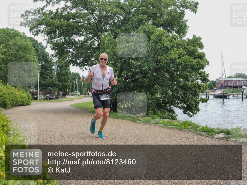 22.06.2025 - Viking Triathlon KatJ http://msf.ph/oto/8123460 22.06.2025 15:18:53 Laufen 205 meine-sportfotos.de