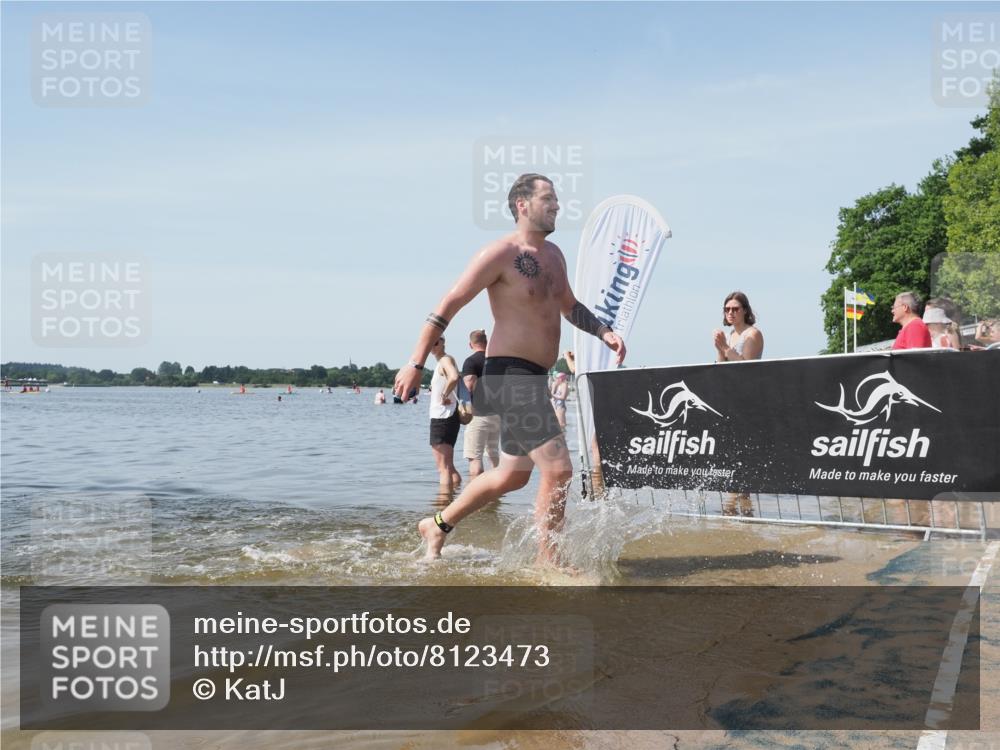 22.06.2025 - Viking Triathlon KatJ http://msf.ph/oto/8123473 22.06.2025 10:54:58 Schwimmen 305 meine-sportfotos.de