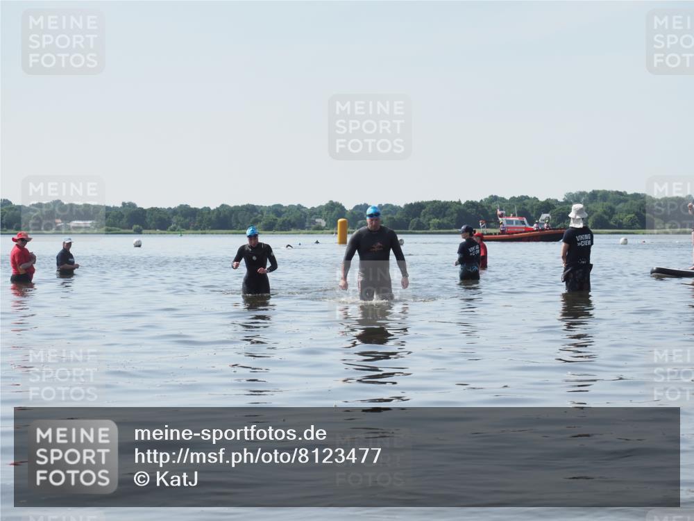 22.06.2025 - Viking Triathlon KatJ http://msf.ph/oto/8123477 22.06.2025 10:55:16 Schwimmen 246, 472 meine-sportfotos.de