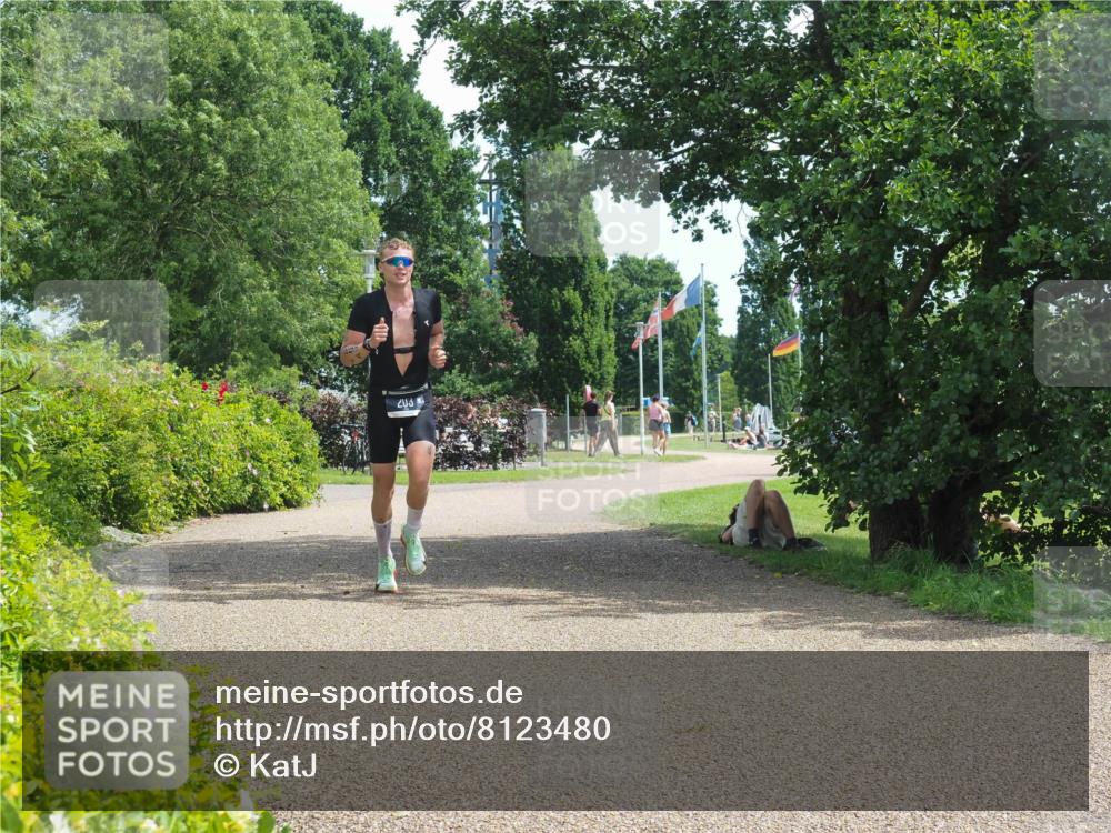 22.06.2025 - Viking Triathlon KatJ http://msf.ph/oto/8123480 22.06.2025 13:04:41 Laufen 203 meine-sportfotos.de