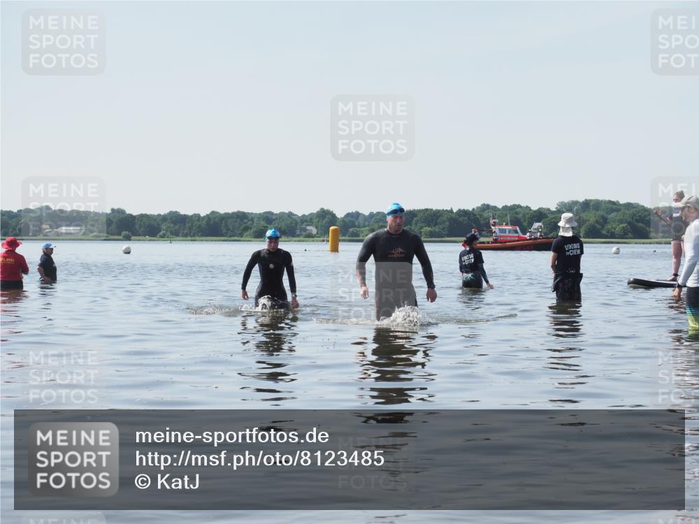 22.06.2025 - Viking Triathlon KatJ http://msf.ph/oto/8123485 22.06.2025 10:55:19 Schwimmen 246, 472 meine-sportfotos.de