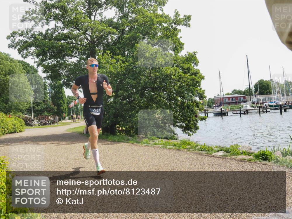 22.06.2025 - Viking Triathlon KatJ http://msf.ph/oto/8123487 22.06.2025 13:04:43 Laufen 203 meine-sportfotos.de