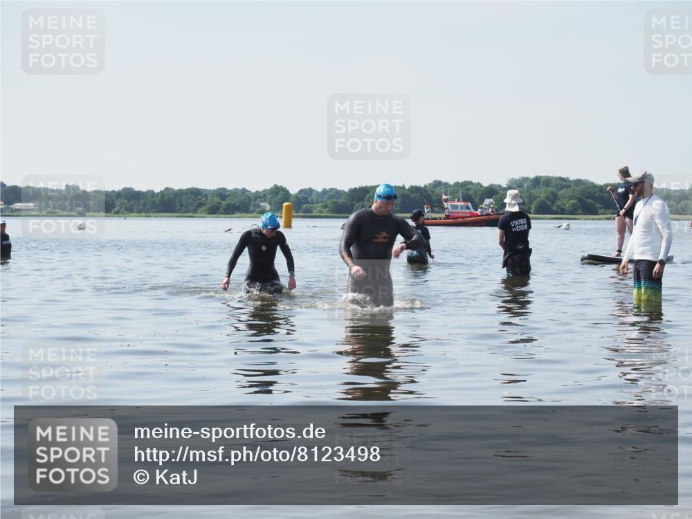 22.06.2025 - Viking Triathlon KatJ http://msf.ph/oto/8123498 22.06.2025 10:55:21 Schwimmen 246, 472 meine-sportfotos.de
