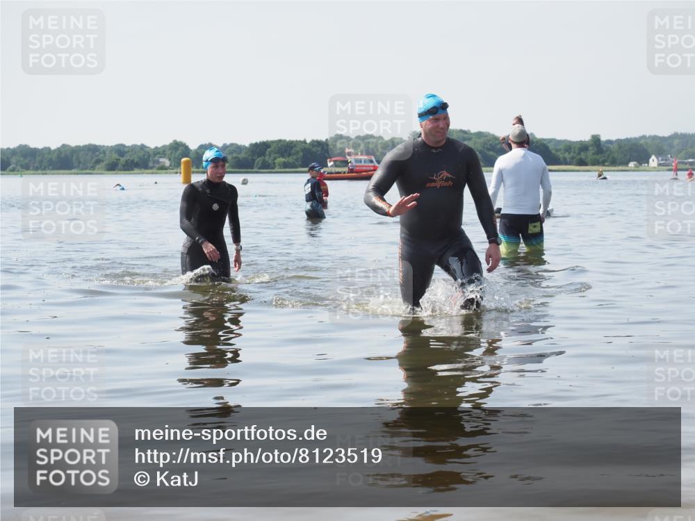 22.06.2025 - Viking Triathlon KatJ http://msf.ph/oto/8123519 22.06.2025 10:55:25 Schwimmen 246, 472 meine-sportfotos.de