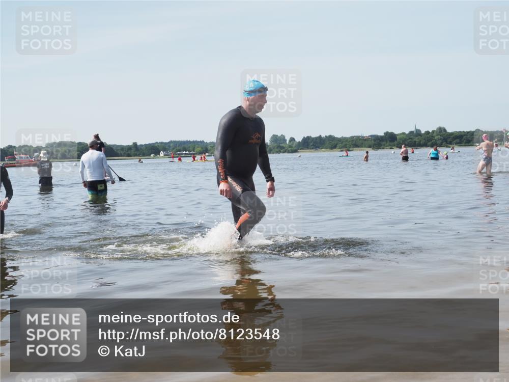 22.06.2025 - Viking Triathlon KatJ http://msf.ph/oto/8123548 22.06.2025 10:55:28 Schwimmen 246, 472 meine-sportfotos.de