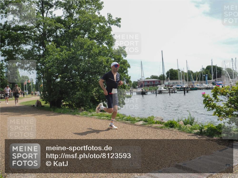 22.06.2025 - Viking Triathlon KatJ http://msf.ph/oto/8123593 22.06.2025 13:05:45 Laufen 125, 464 meine-sportfotos.de